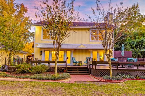 A home in Mount Pleasant