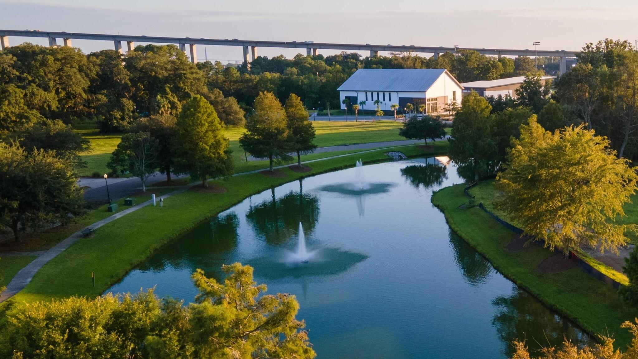 124 Fairbanks Oak Alley 4b