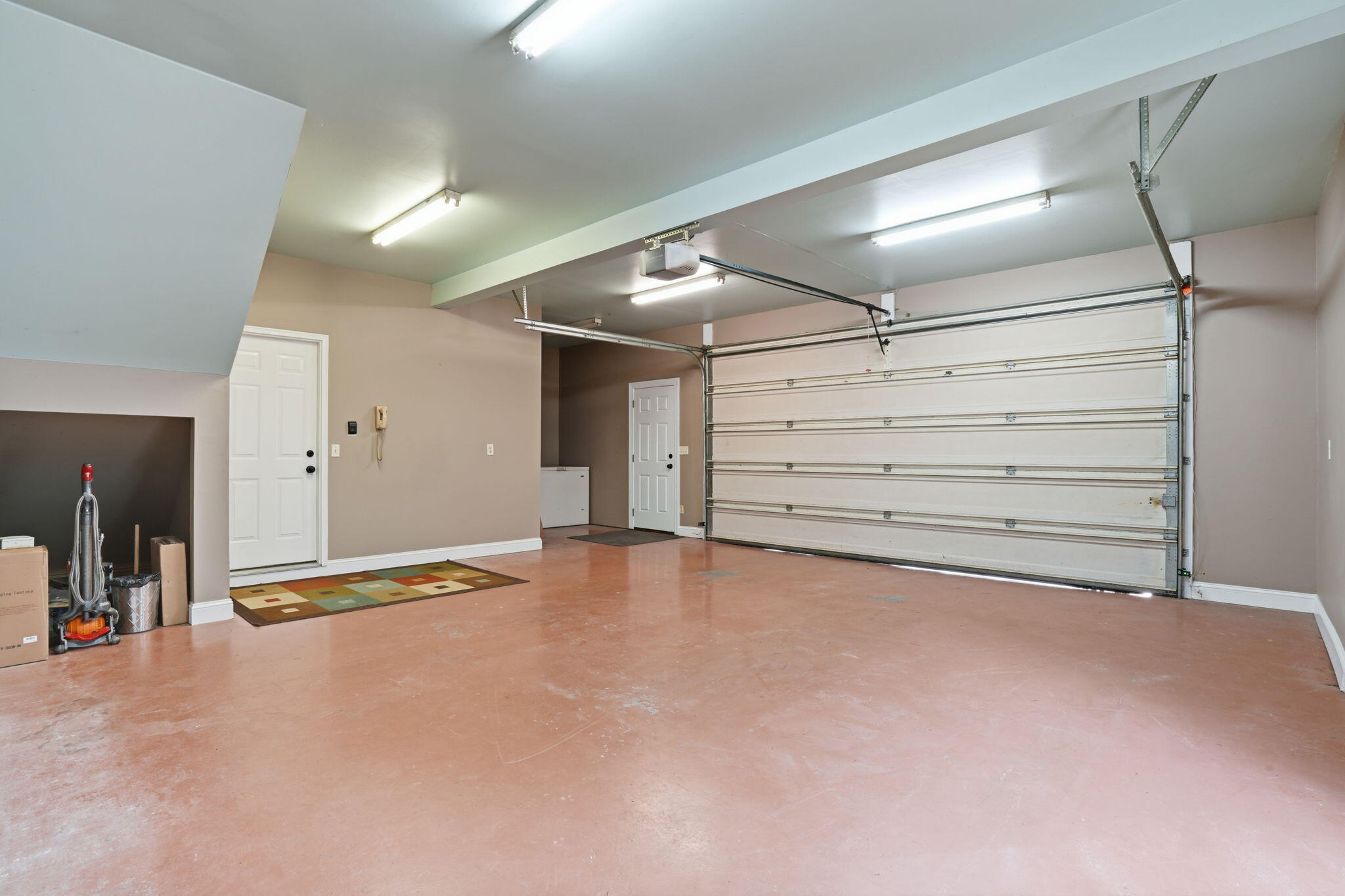 Moncks Corner, South Carolina, 29461, United States, 4 Bedrooms Bedrooms, ,3 BathroomsBathrooms,Residential,Active,2019795