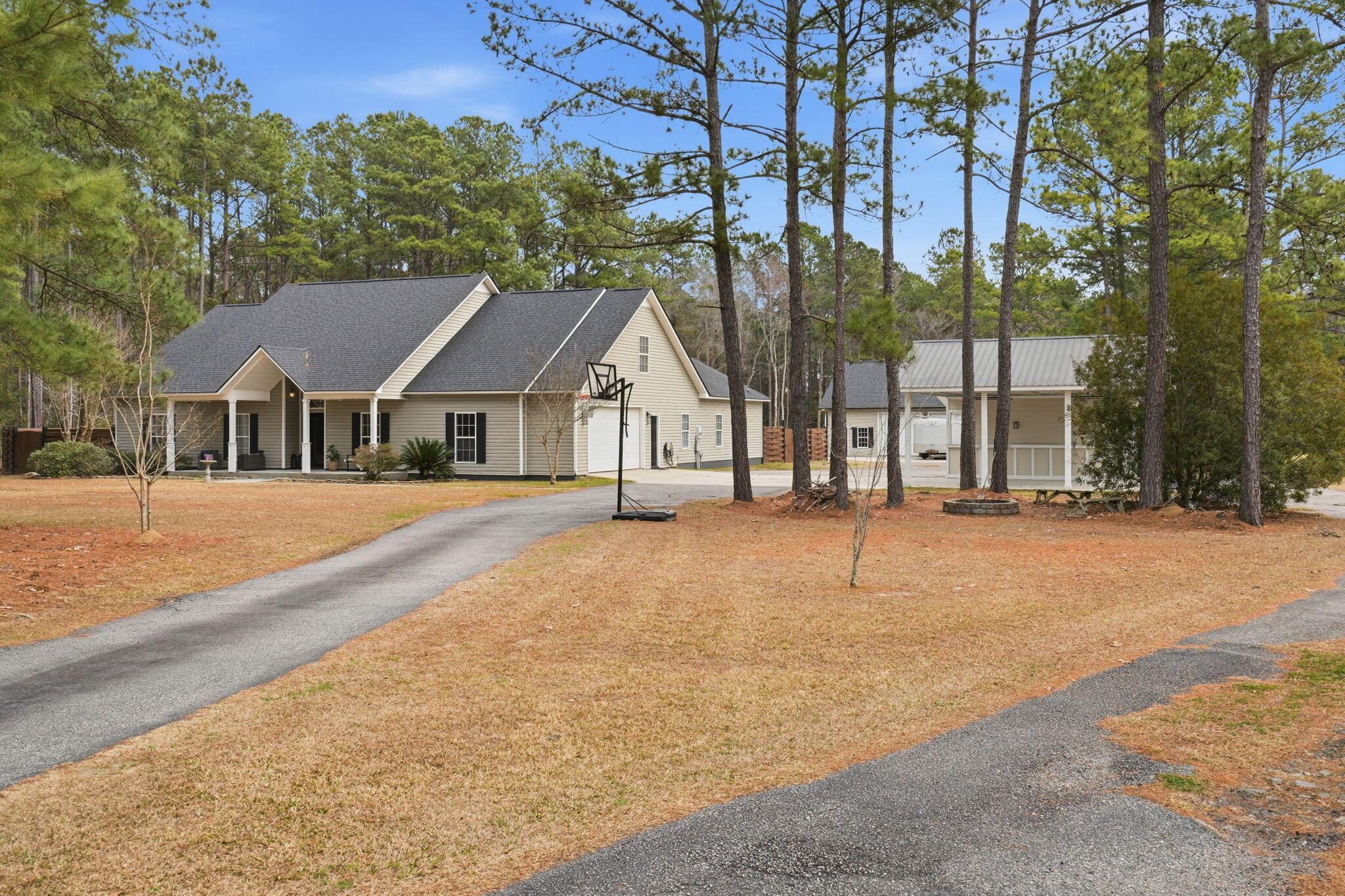 Moncks Corner, South Carolina, 29461, United States, 4 Bedrooms Bedrooms, ,3 BathroomsBathrooms,Residential,Active,2019795