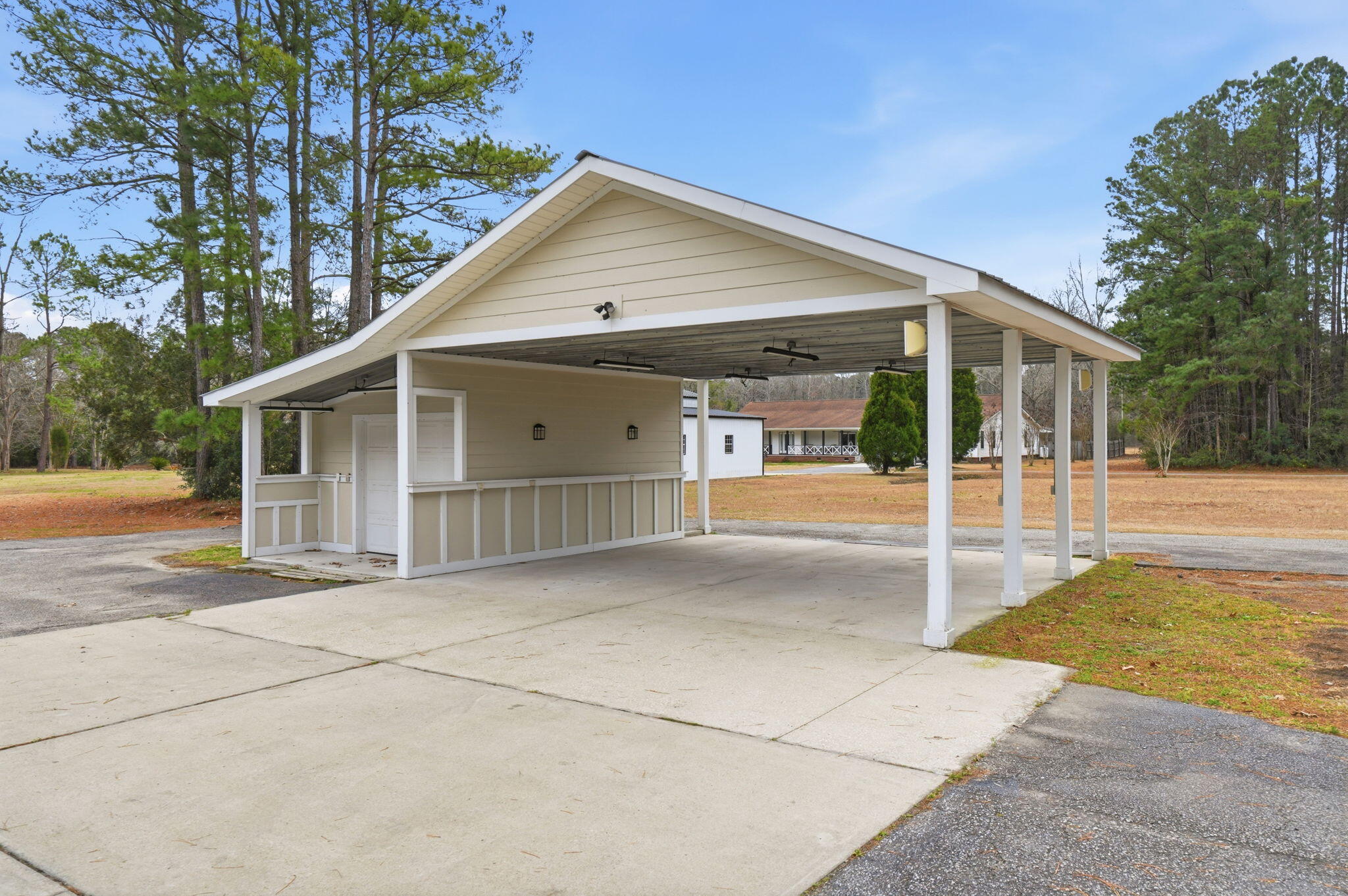 Moncks Corner, South Carolina, 29461, United States, 4 Bedrooms Bedrooms, ,3 BathroomsBathrooms,Residential,Active,2019795