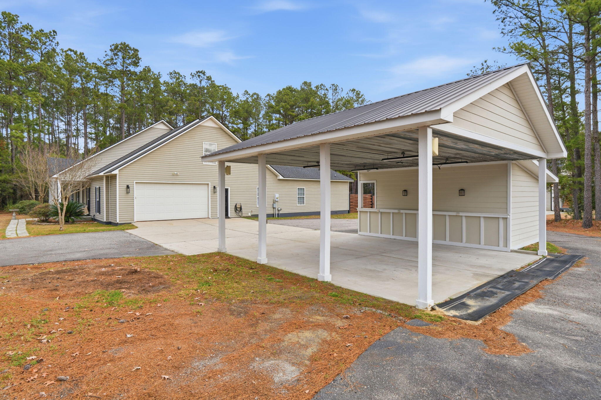 Moncks Corner, South Carolina, 29461, United States, 4 Bedrooms Bedrooms, ,3 BathroomsBathrooms,Residential,Active,2019795