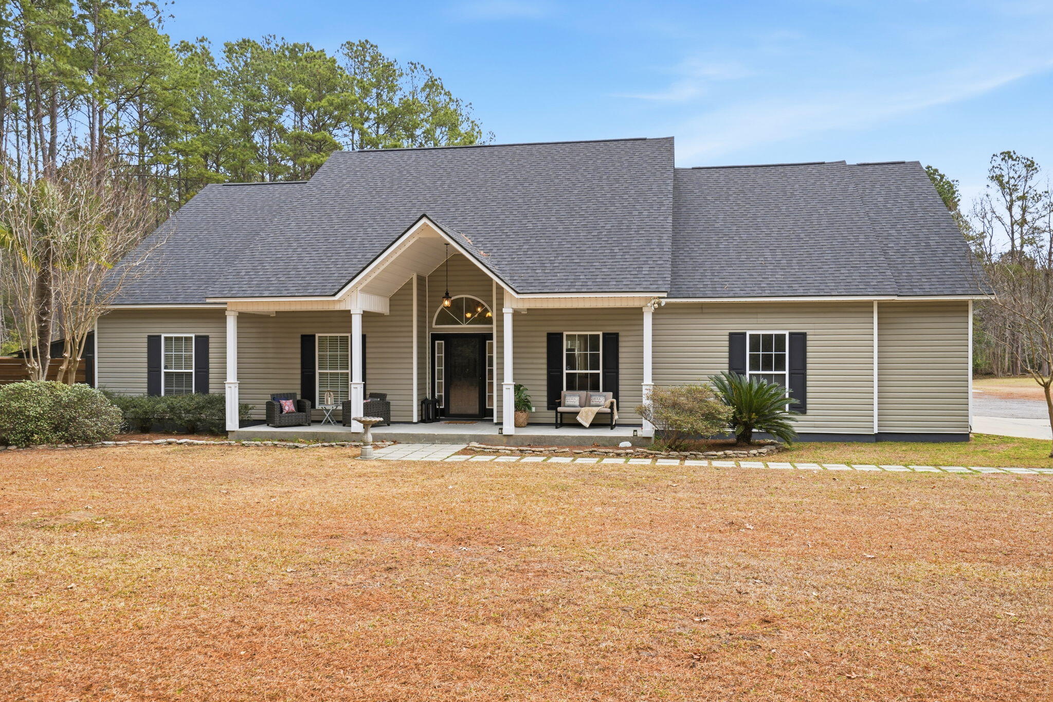 Moncks Corner, South Carolina, 29461, United States, 4 Bedrooms Bedrooms, ,3 BathroomsBathrooms,Residential,Active,2019795