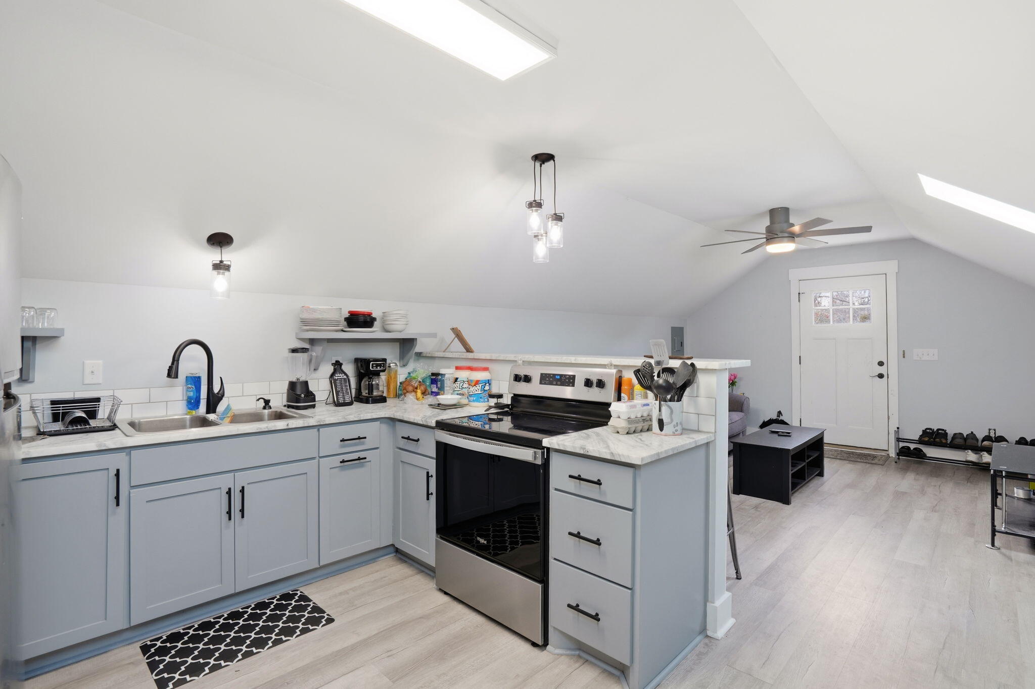 Moncks Corner, South Carolina, 29461, United States, 4 Bedrooms Bedrooms, ,3 BathroomsBathrooms,Residential,Active,2019795