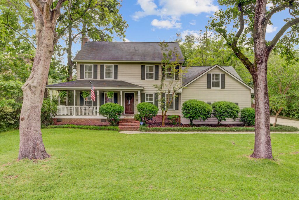 Photo of 109 Fort Street, Summerville, SC 29485 (MLS # 25030485)