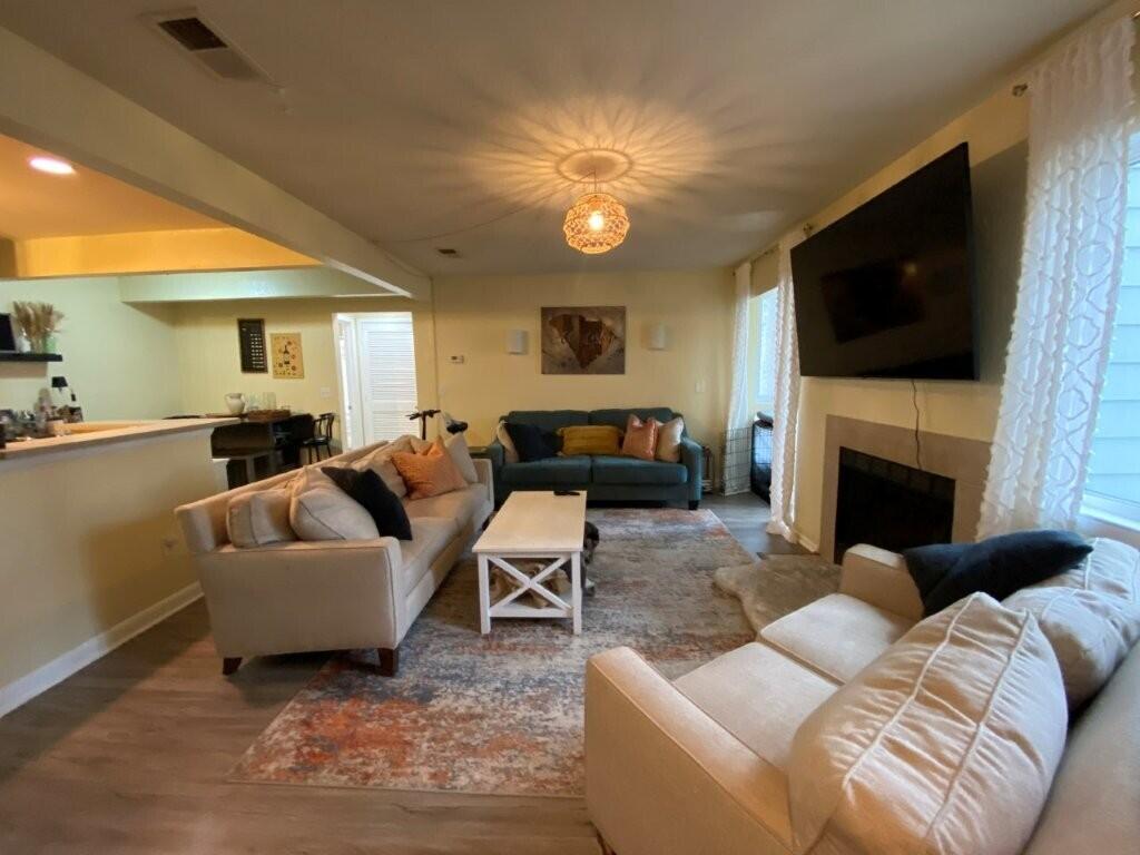 276 Alexandra Drive 6