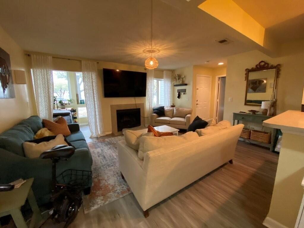 276 Alexandra Drive 6