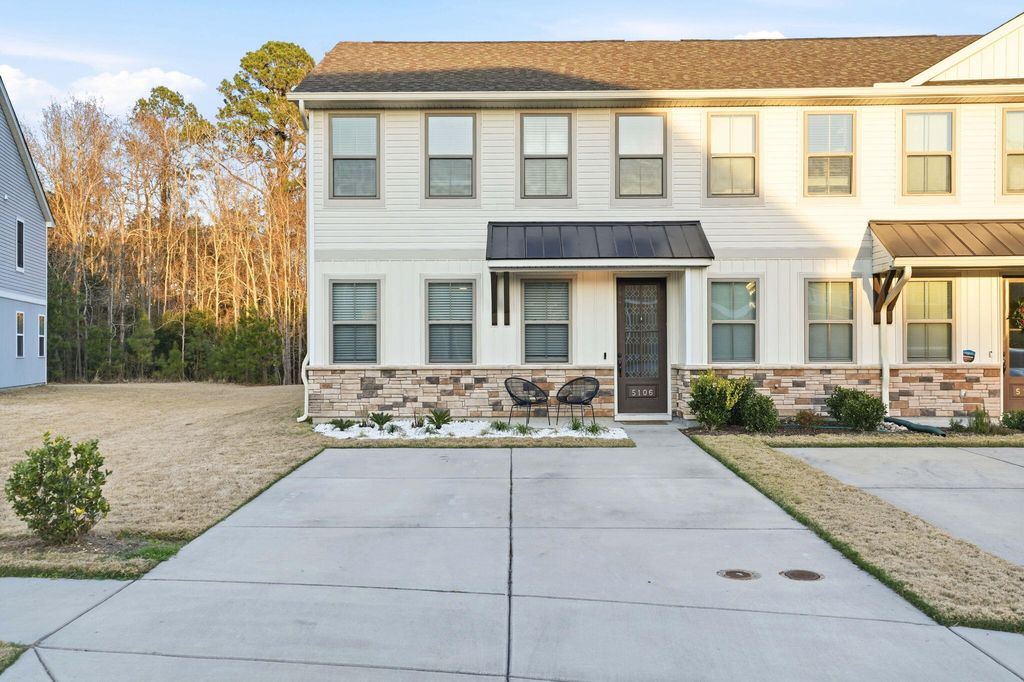 Photo of 5106 Park Creek Avenue, North Charleston, SC 29418 (MLS # 26000403)