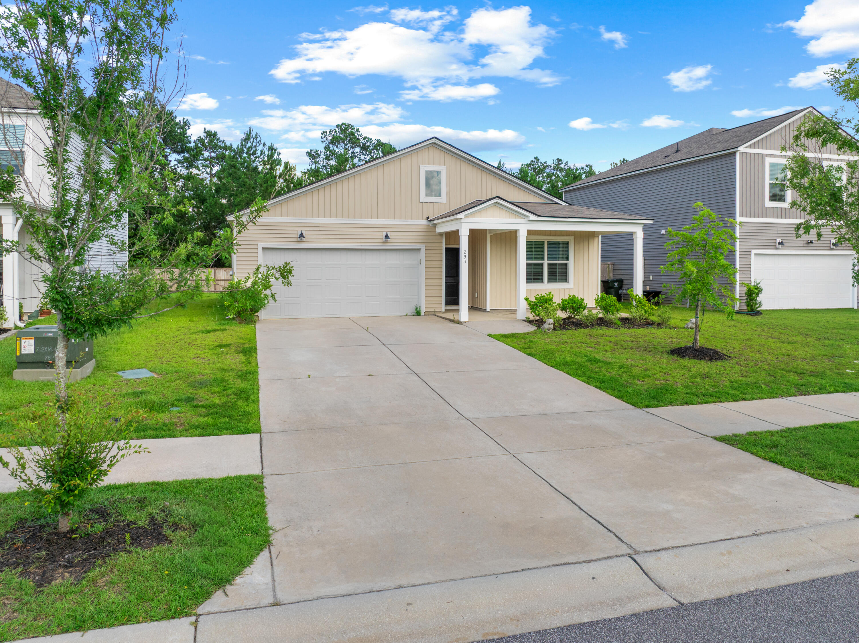 293 W Bradford Pointe Drive