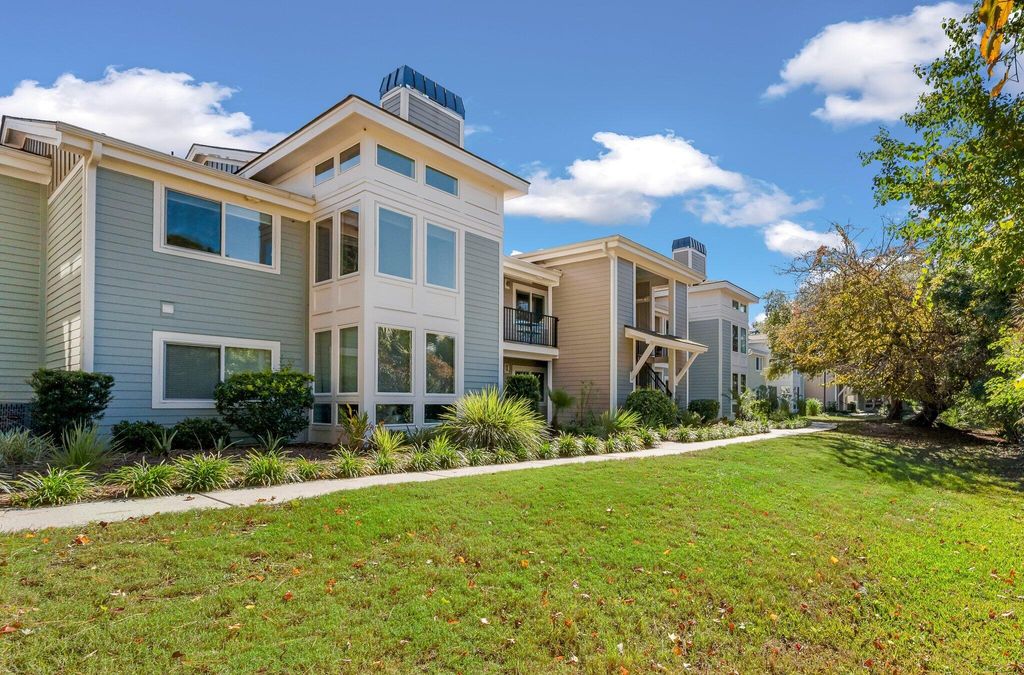 Photo of 264 Alexandra Drive #15, Mount Pleasant, SC 29464 (MLS # 25030285)