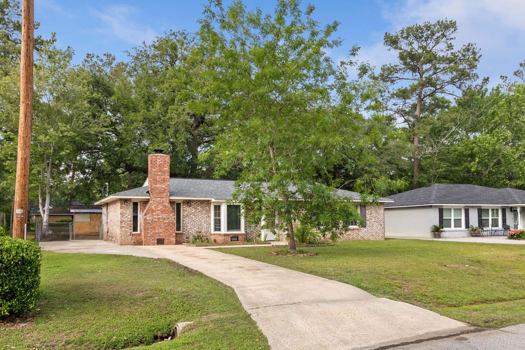 Photo of 7708 Jadewood Drive, North Charleston, SC 29418 (MLS # 26013886)
