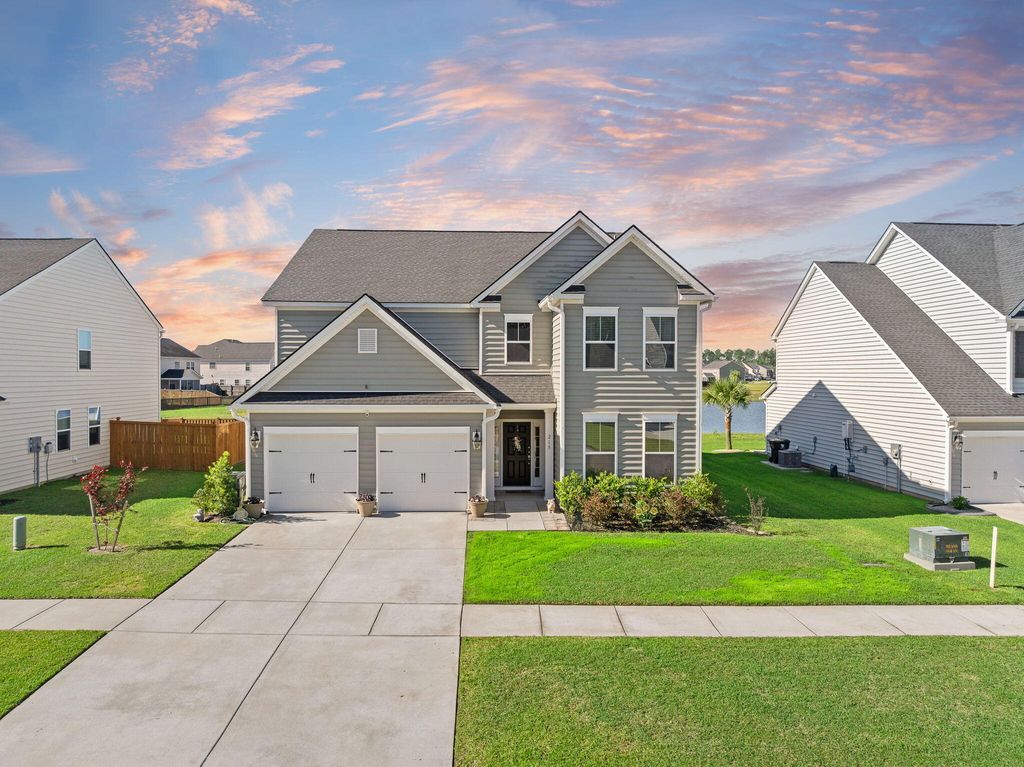 Photo of 215 Squire Pope Road, Summerville, SC 29486 (MLS # 26010739)