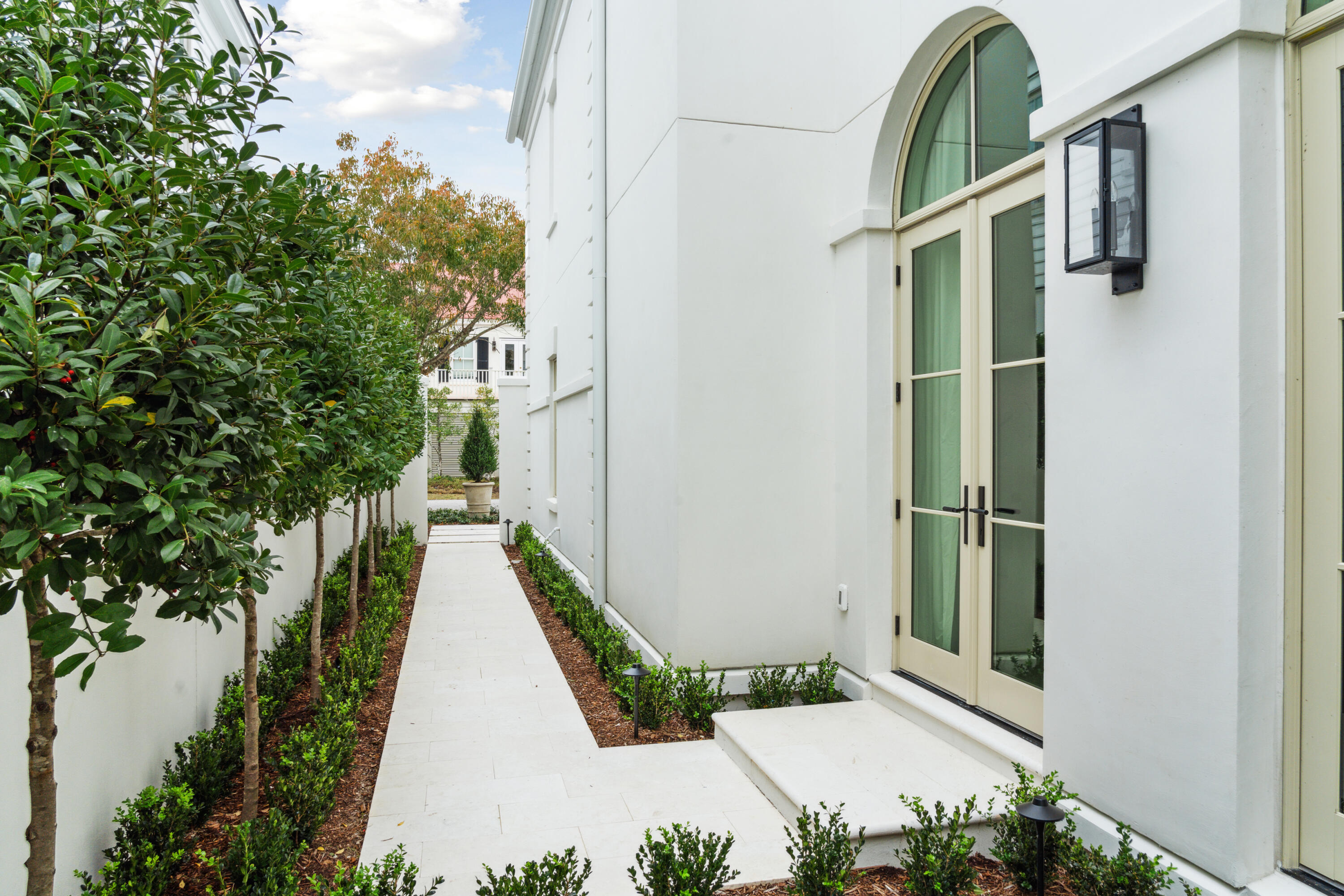 Photo 6 of 67 of 38 Fernandina Street house