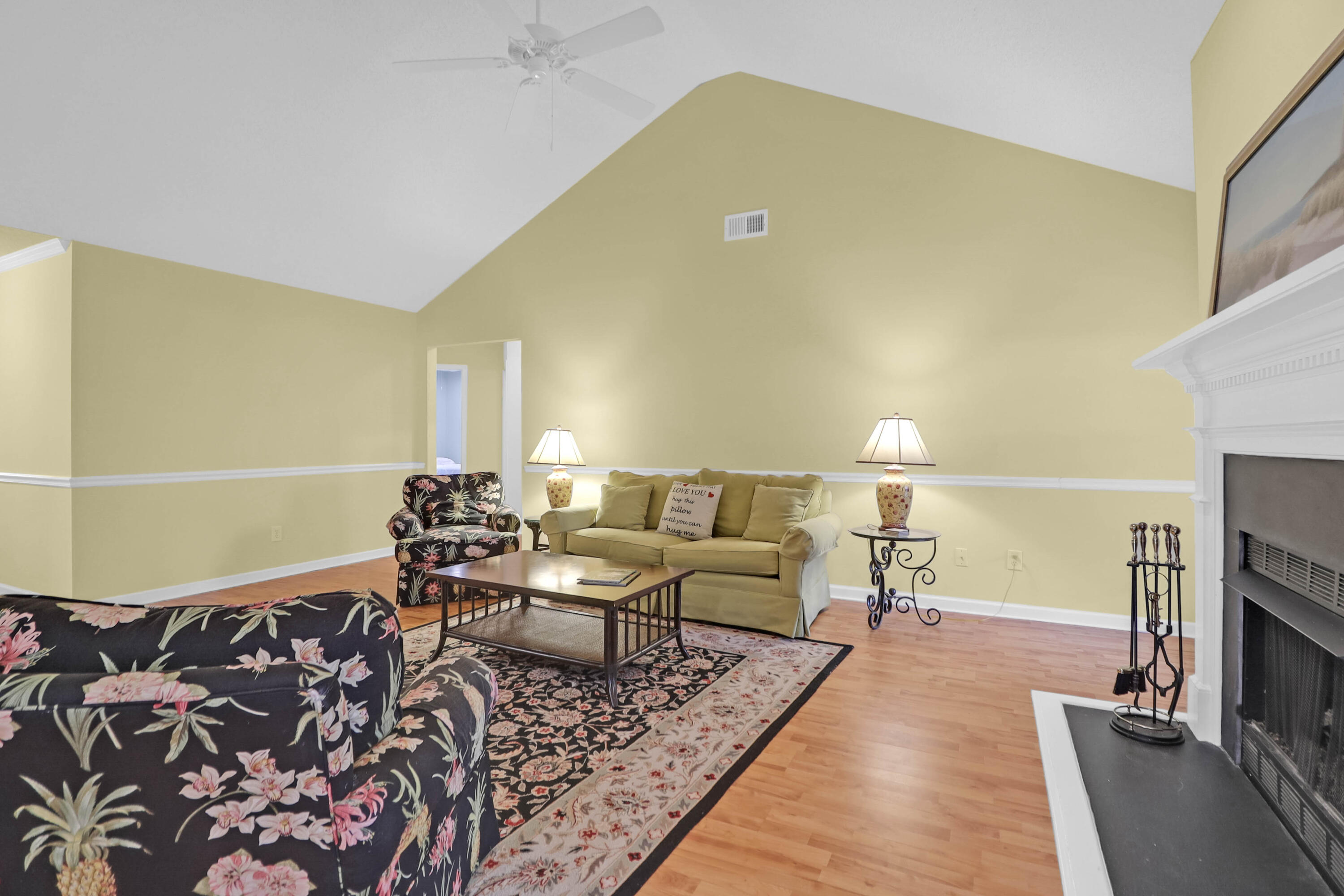 1310 Pilsdon Crest