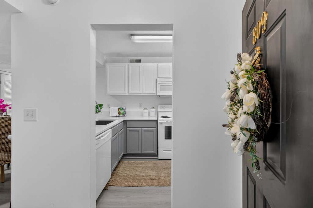 Photo of 809 Andrea Lane, Hanahan, SC 29410 (MLS # 26021206)