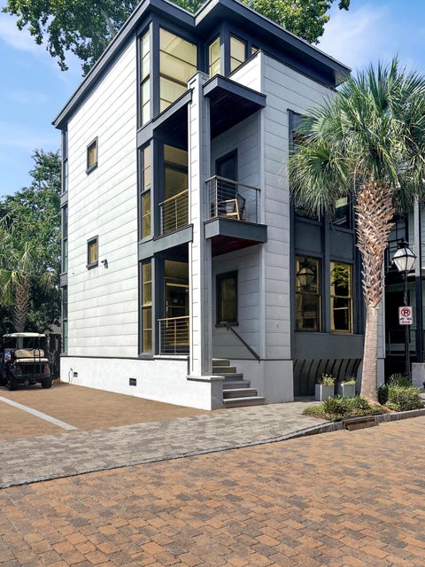 Photo of 6 Brewster Court, Charleston, SC 29403 (MLS # 26023399)