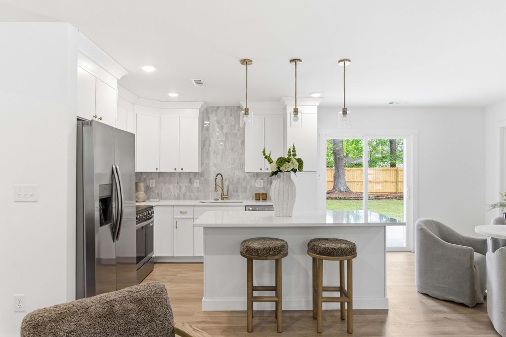 Photo of 9 Argonne Street, Charleston, SC 29407 (MLS # 26009956)