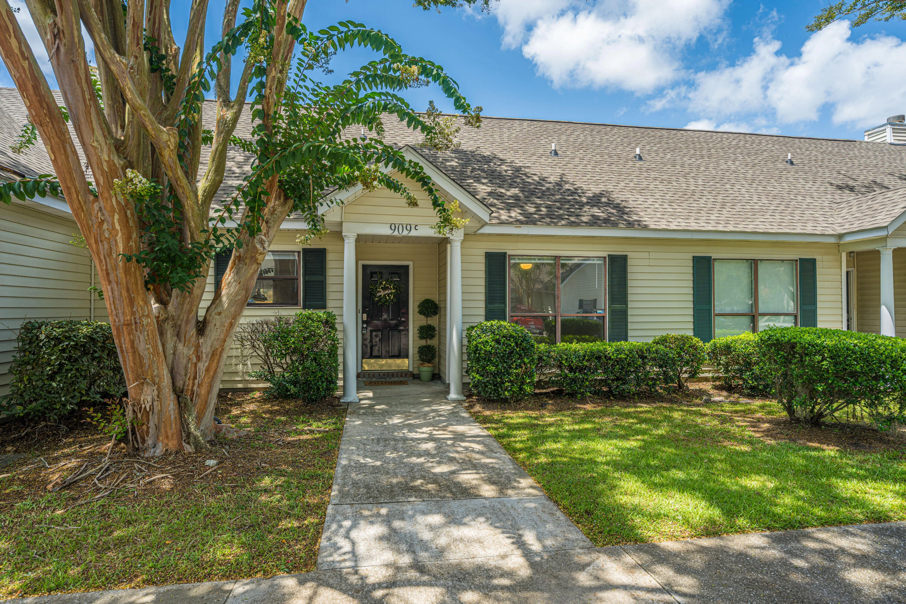 909 E Estates Boulevard Unit Apt C