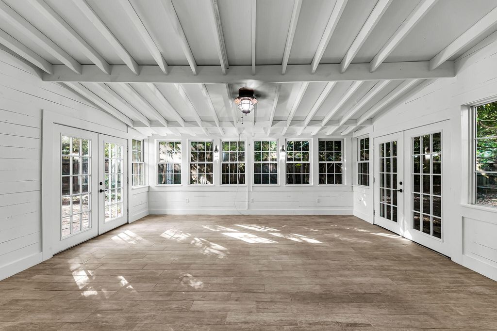 Photo of 706 Sterling Drive, Charleston, SC 29412 (MLS # 26009683)