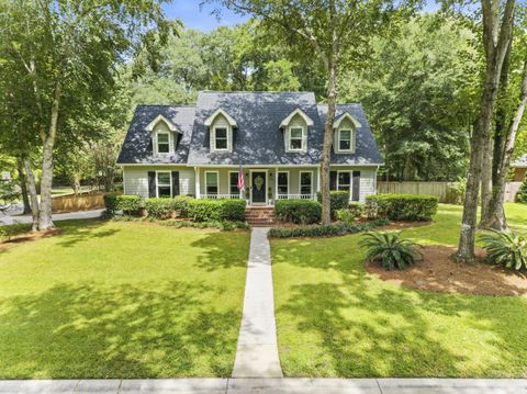 Photo of 124 Brandywine Drive, Summerville, SC 29485 (MLS # 25023624) Photo of 124 Brandywine Drive, Summerville, SC 29485 (MLS # 25023624)