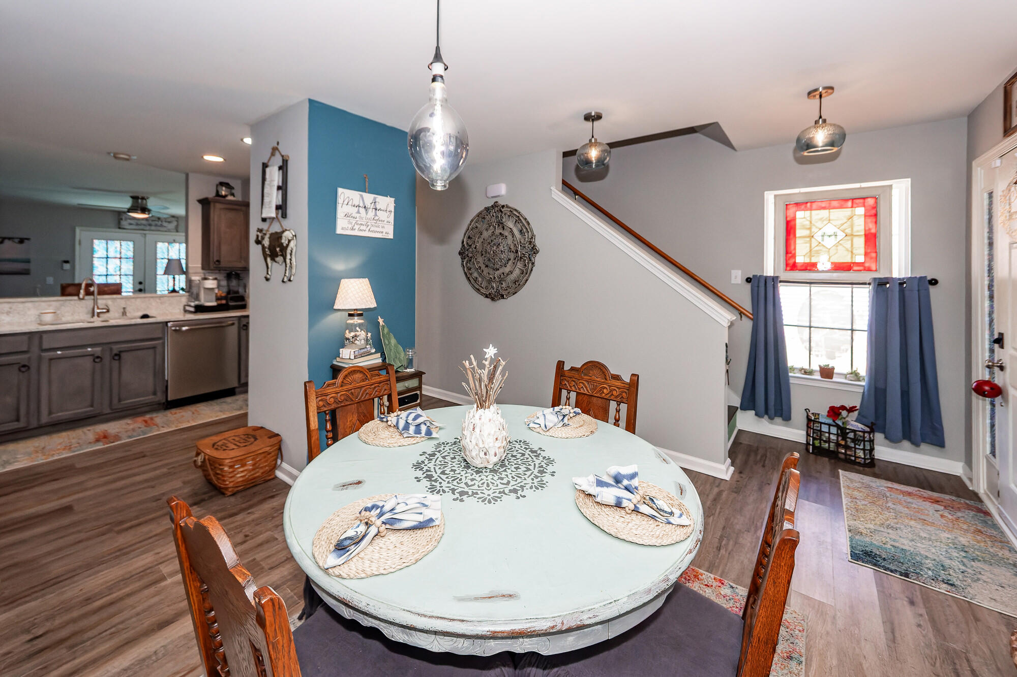 4805 Shady Tree Lane