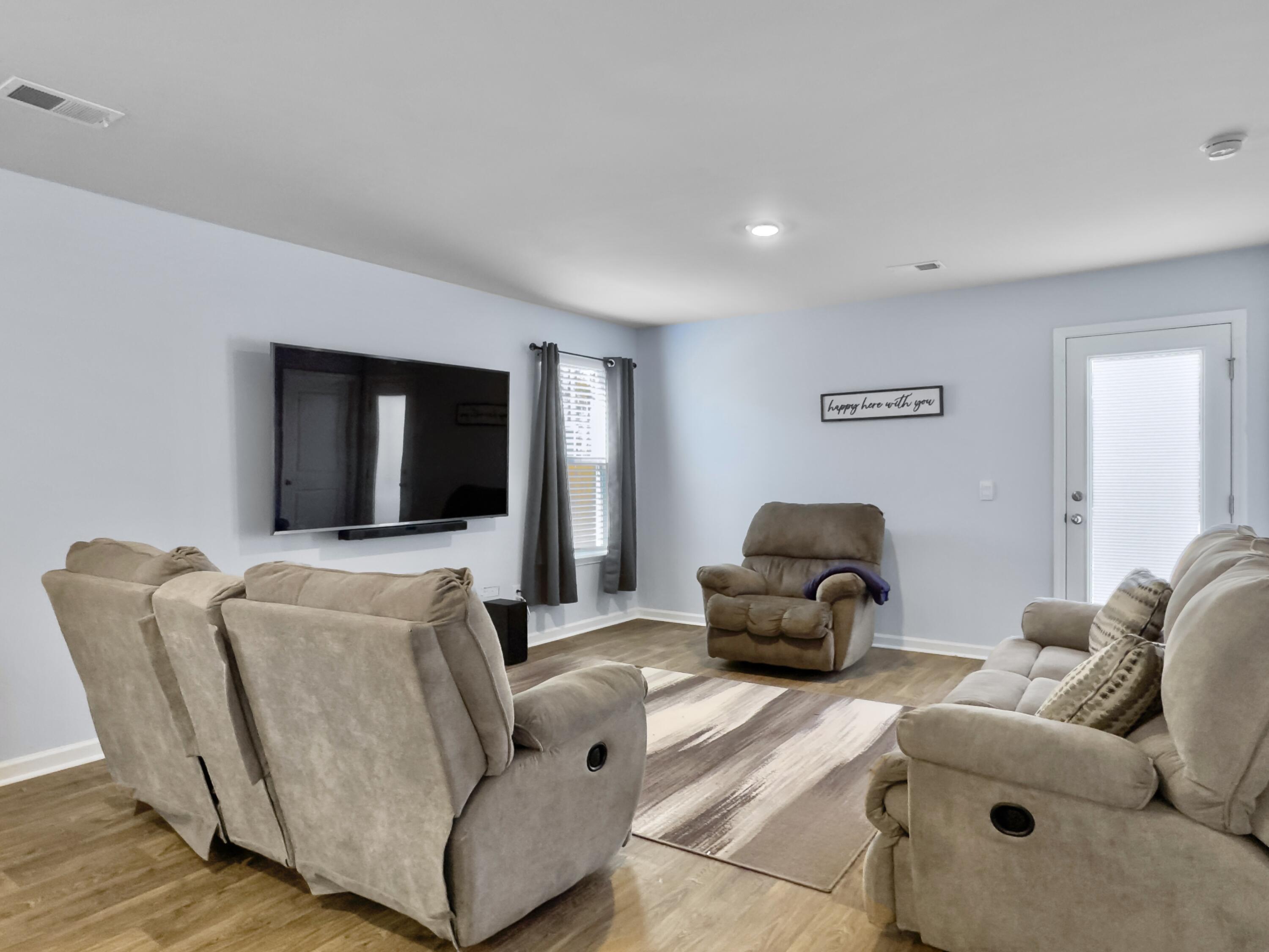 386 Spruce Ivy Street