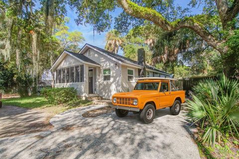 112 W W Huron Avenue Folly Beach SC 29439
