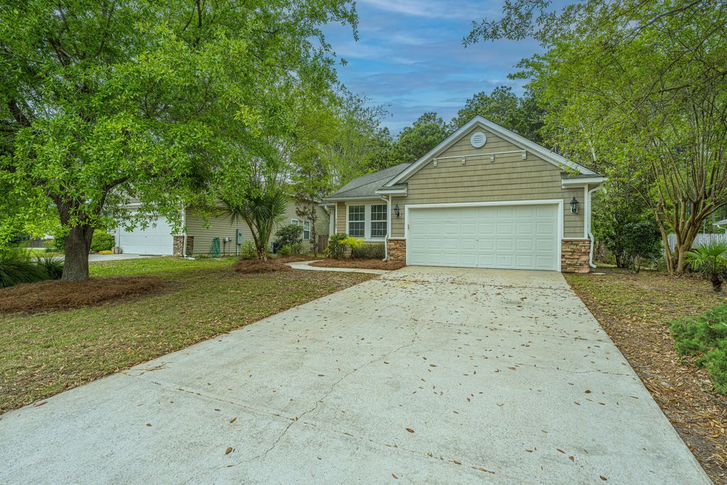 Photo of 7103 Sweet Grass Boulevard, Hanahan, SC 29410 (MLS # 26010340)