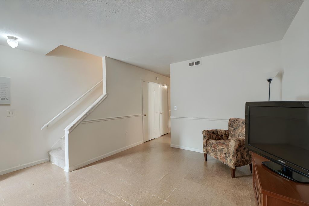 Photo of 109 Magwood Drive, Summerville, SC 29485 (MLS # 25027981)
