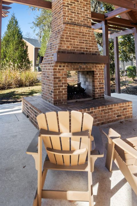 A home in North Charleston