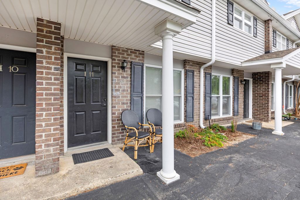 Photo of 1713 Boone Hall Drive #1082, Charleston, SC 29407 (MLS # 25026877)