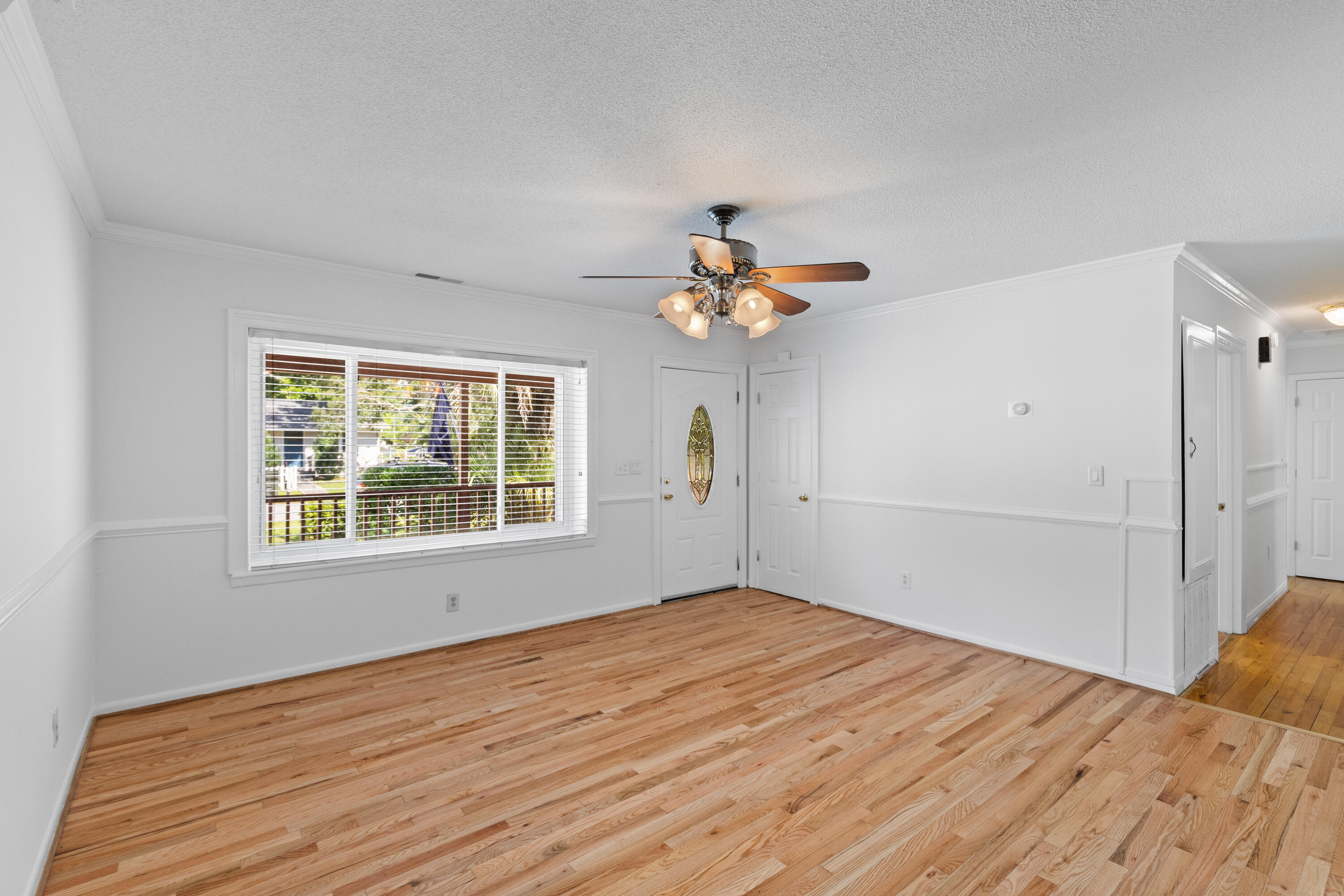 1593 Westwood Drive