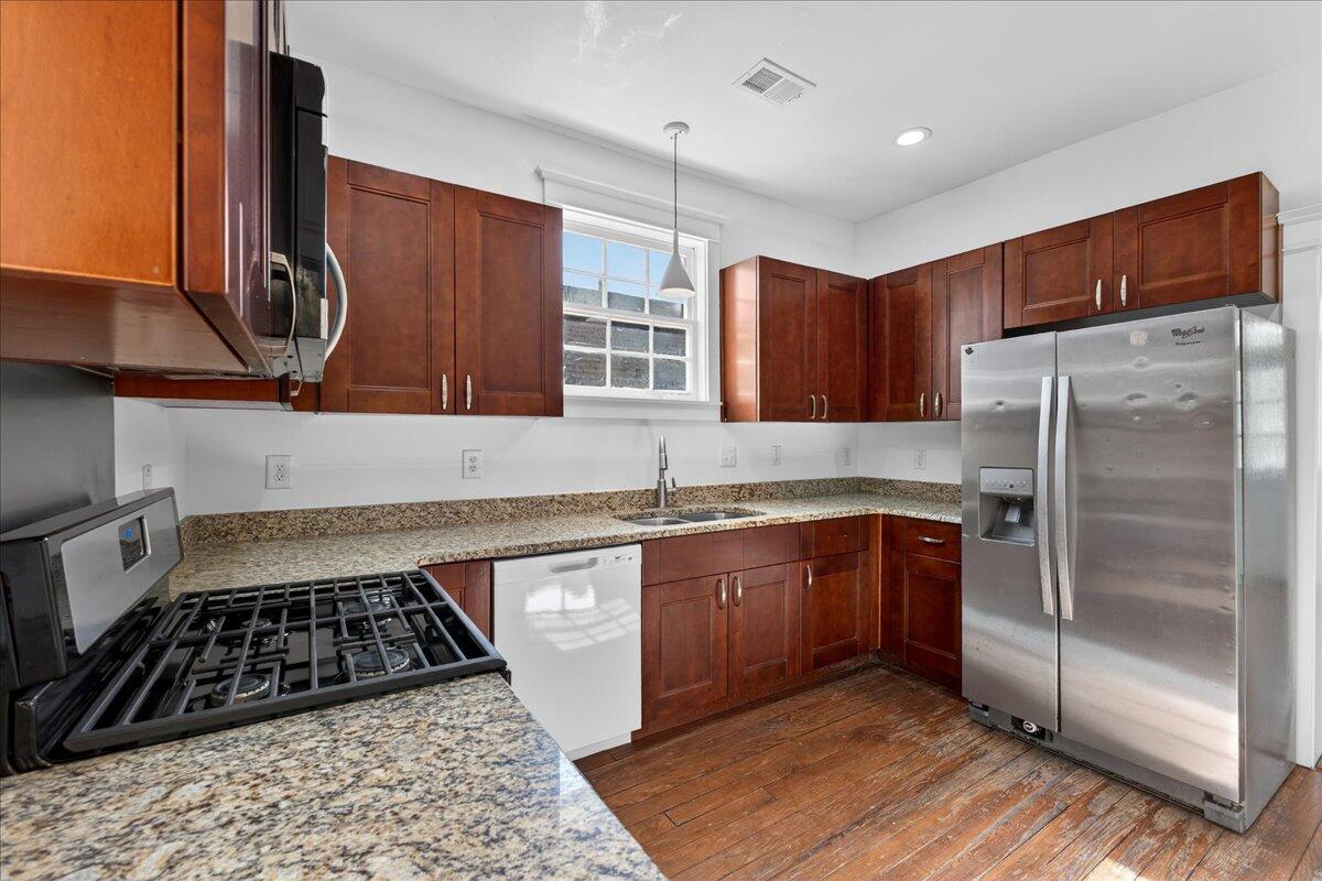 66 America Street A&B