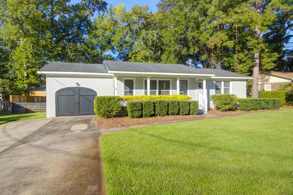 Photo of 1416 Glencoe Drive, Mount Pleasant, SC 29464 (MLS # 25013357)