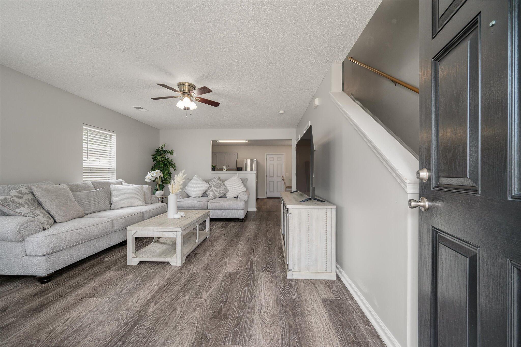 1219 Bradley Boulevard