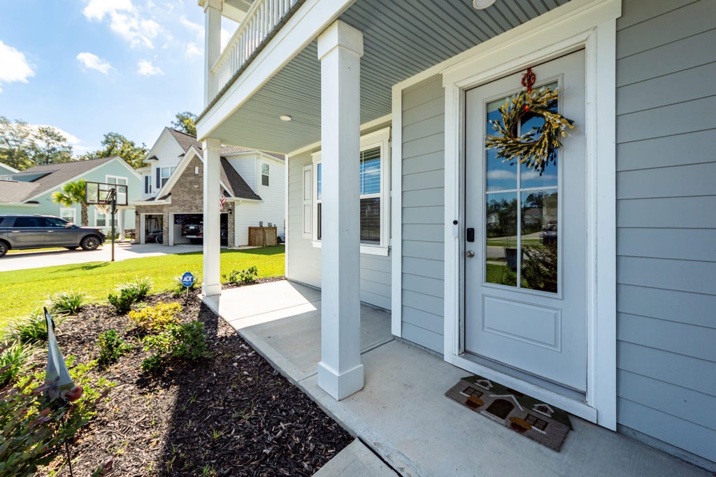 Photo of 129 Loon Drive, Summerville, SC 29483 (MLS # 26028049)