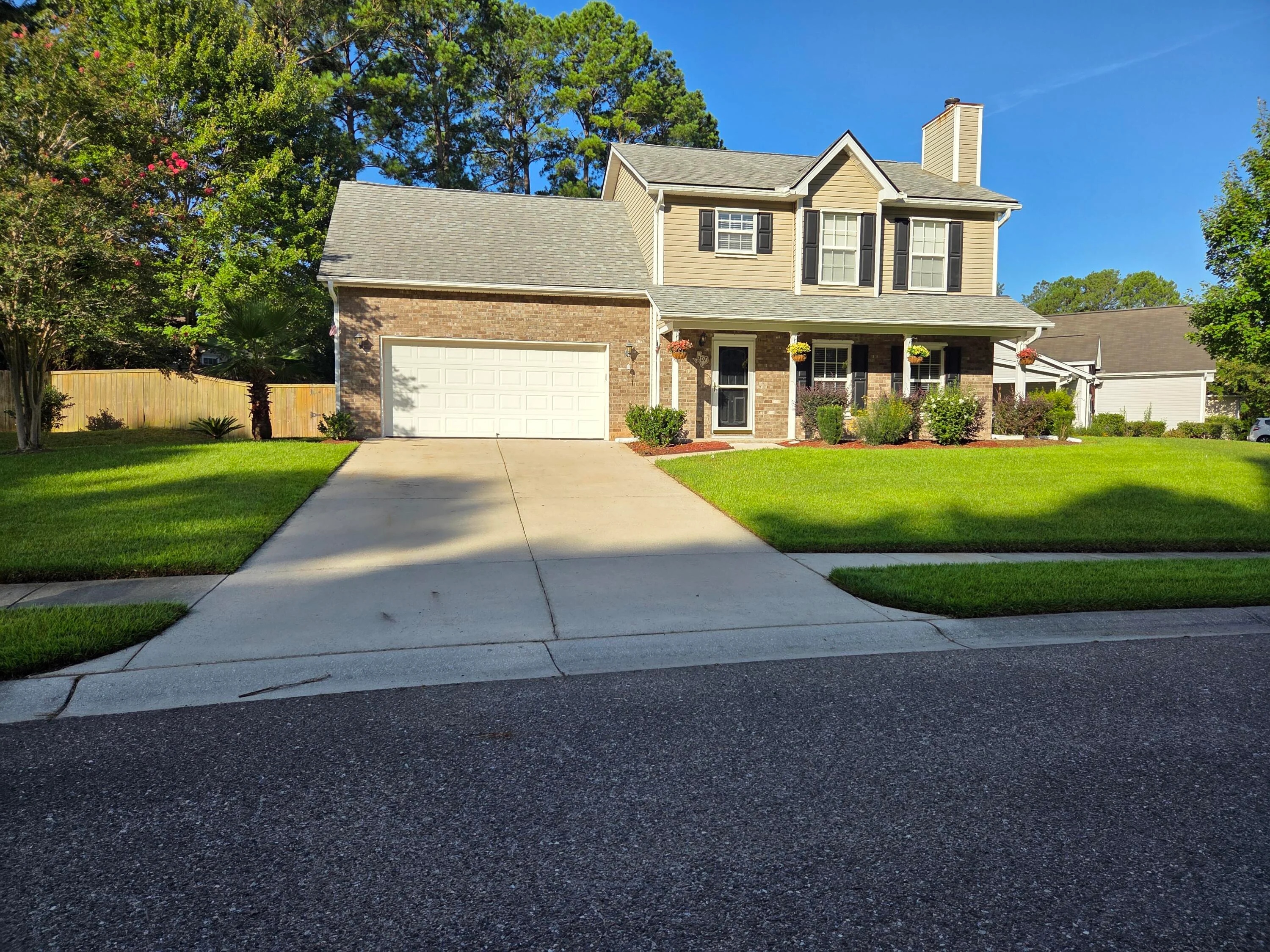 207 Fernwood Drive