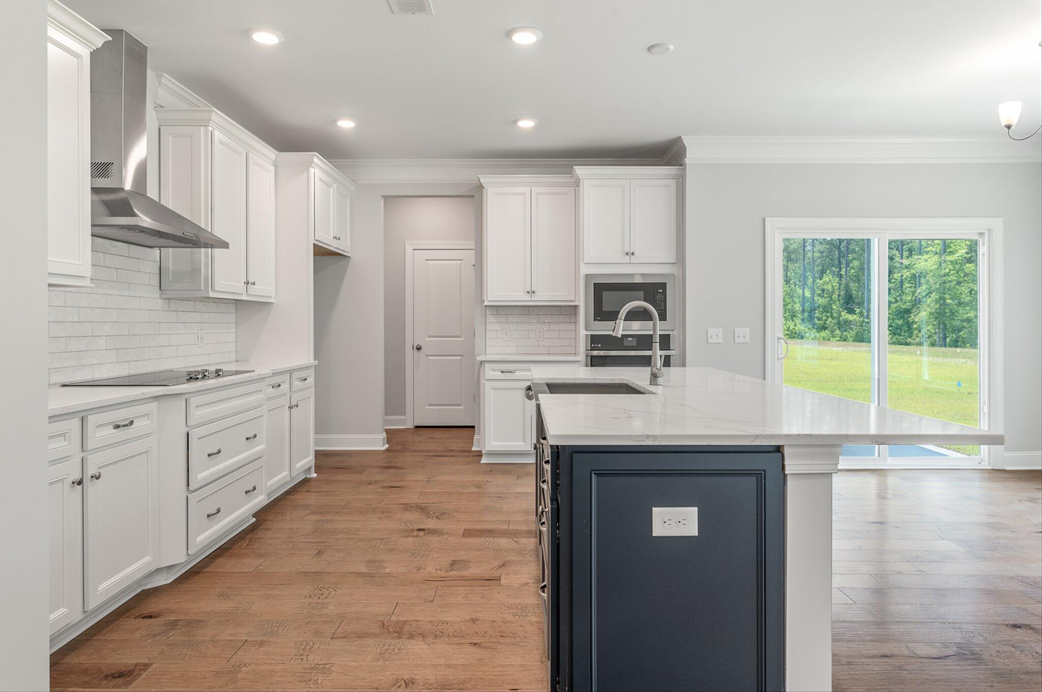 274 Huguenot Trail