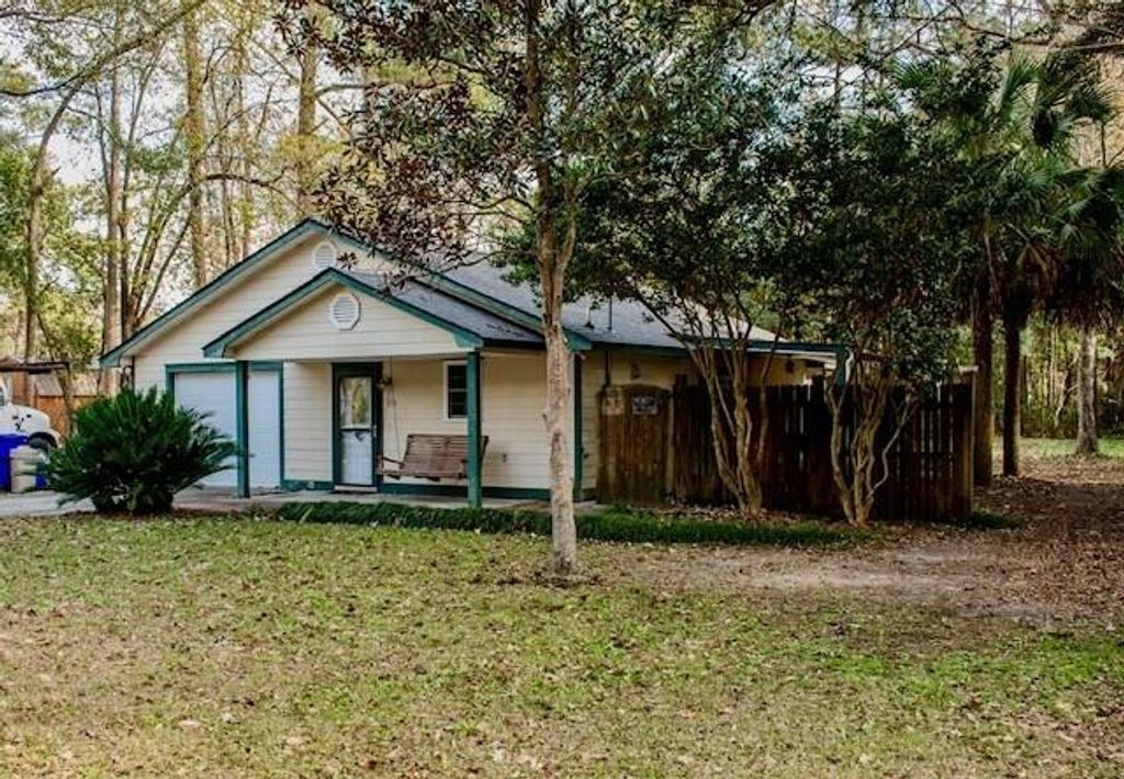 Photo of 120 E Colpat Street, Summerville, SC 29485 (MLS # 25032832)