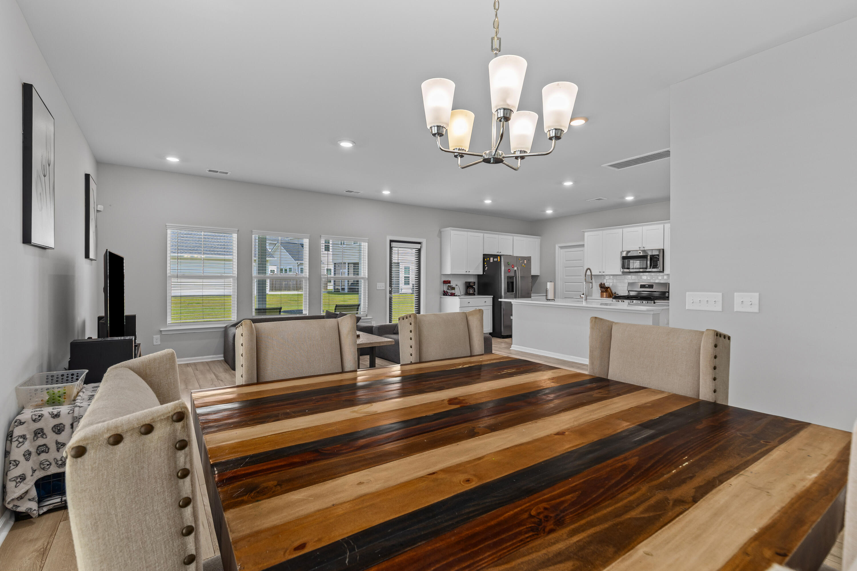 141 Woodland Oak Way