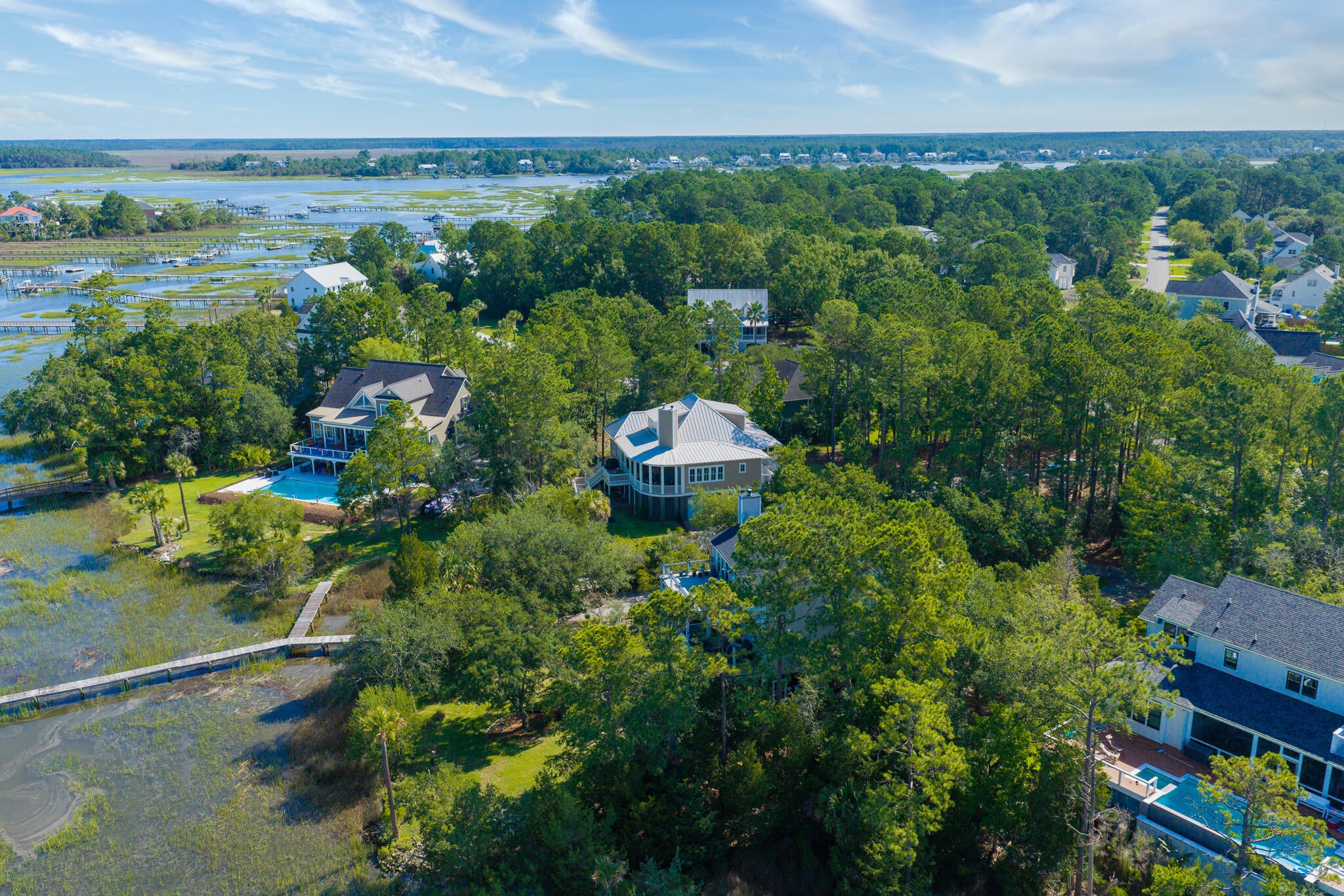 374 Commonwealth Road