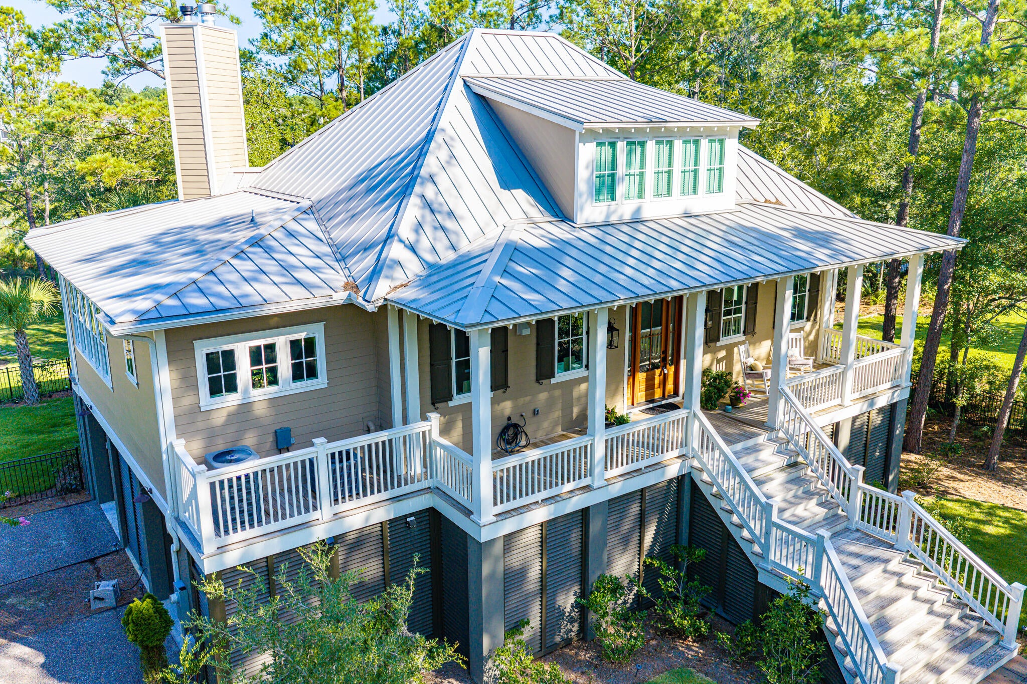 374 Commonwealth Road