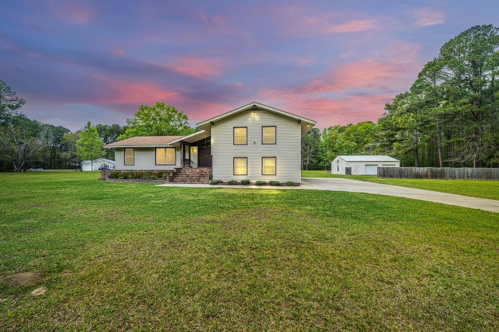 Photo of 225 Cantering Hills Lane, Summerville, SC 29483 (MLS # 25030965)