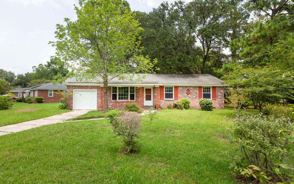 Photo of 362 Cross Street, Charleston, SC 29407 (MLS # 26021685)