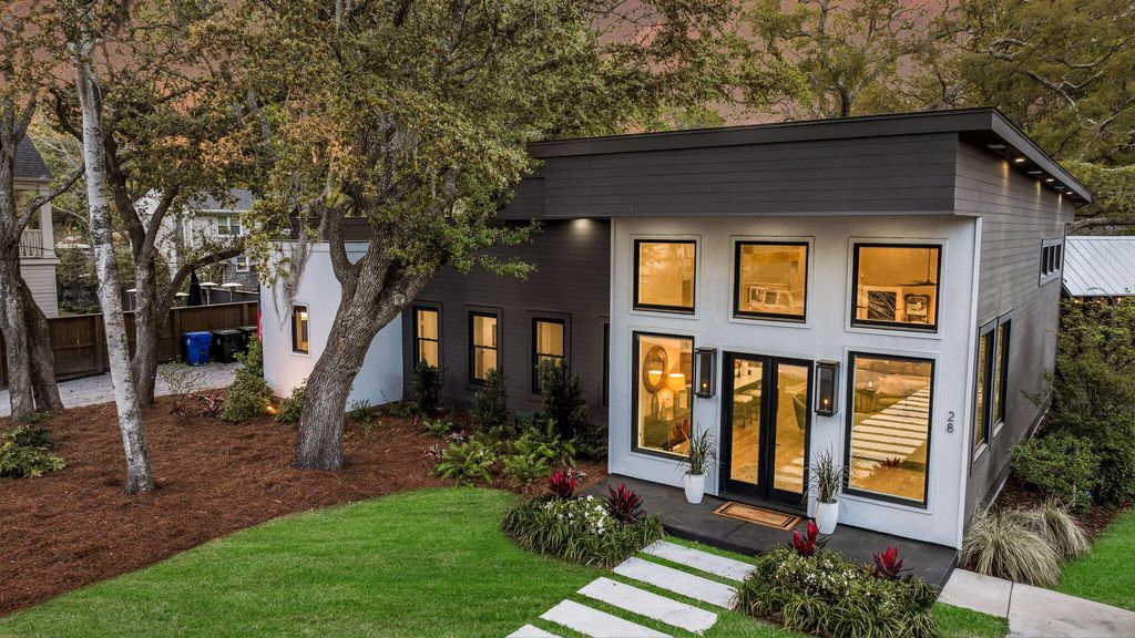 Photo of 28 Riverdale Drive, Charleston, SC 29407 (MLS # 26010121)