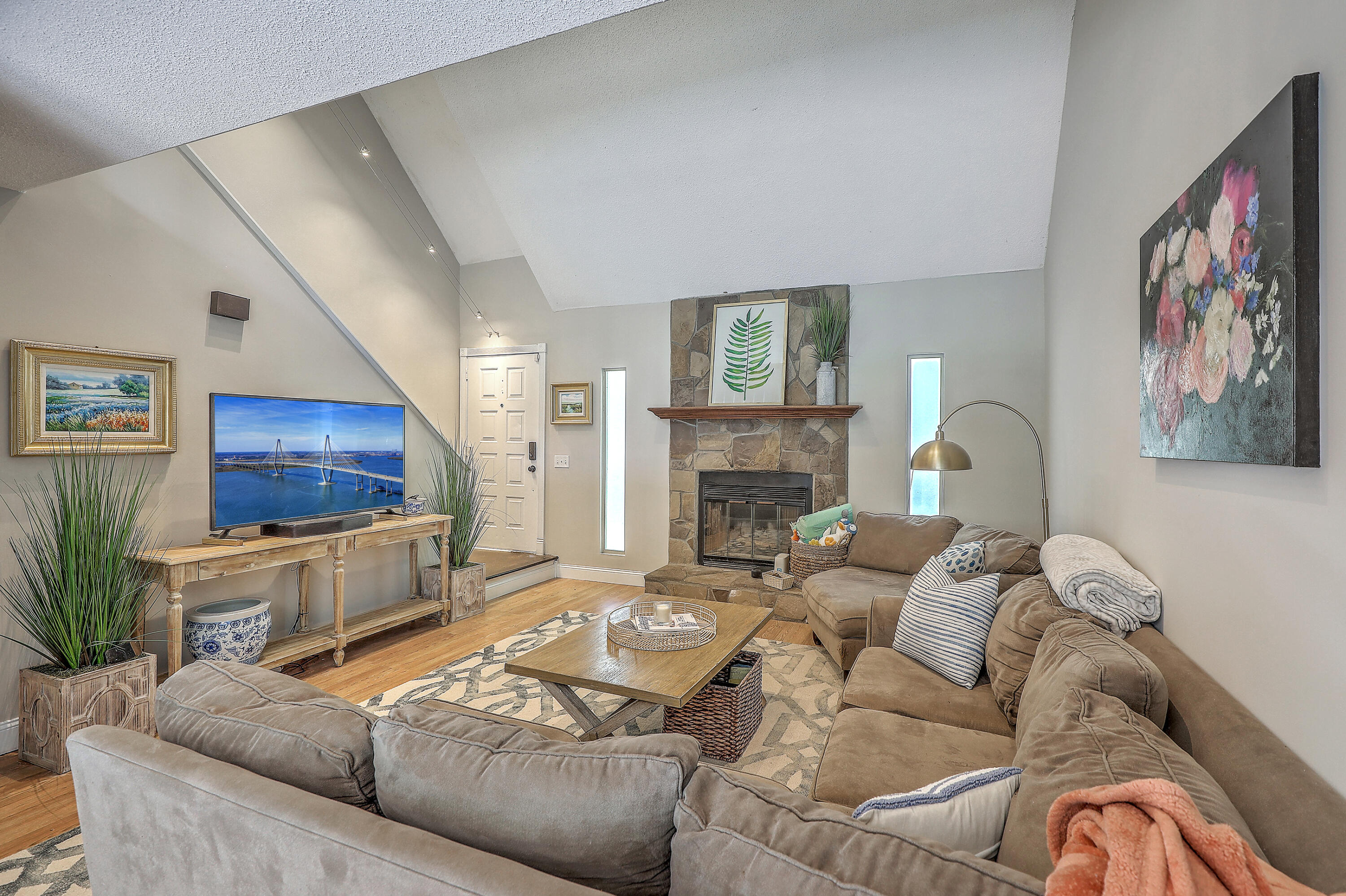 141 Bridgecreek Drive