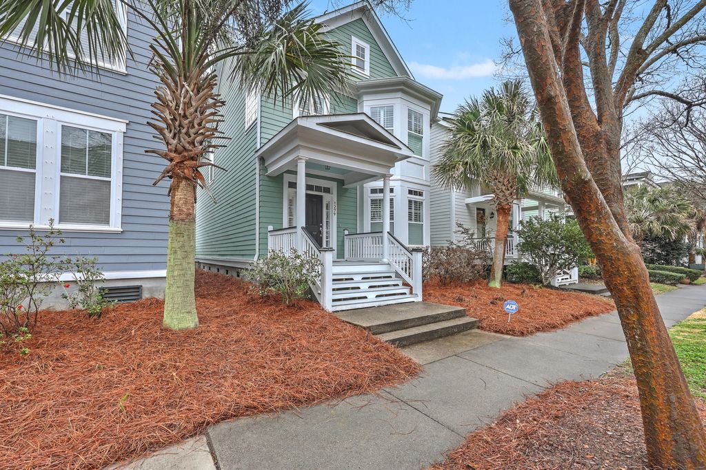 Photo of 1279 Appling Drive, Mount Pleasant, SC 29464 (MLS # 26005969)