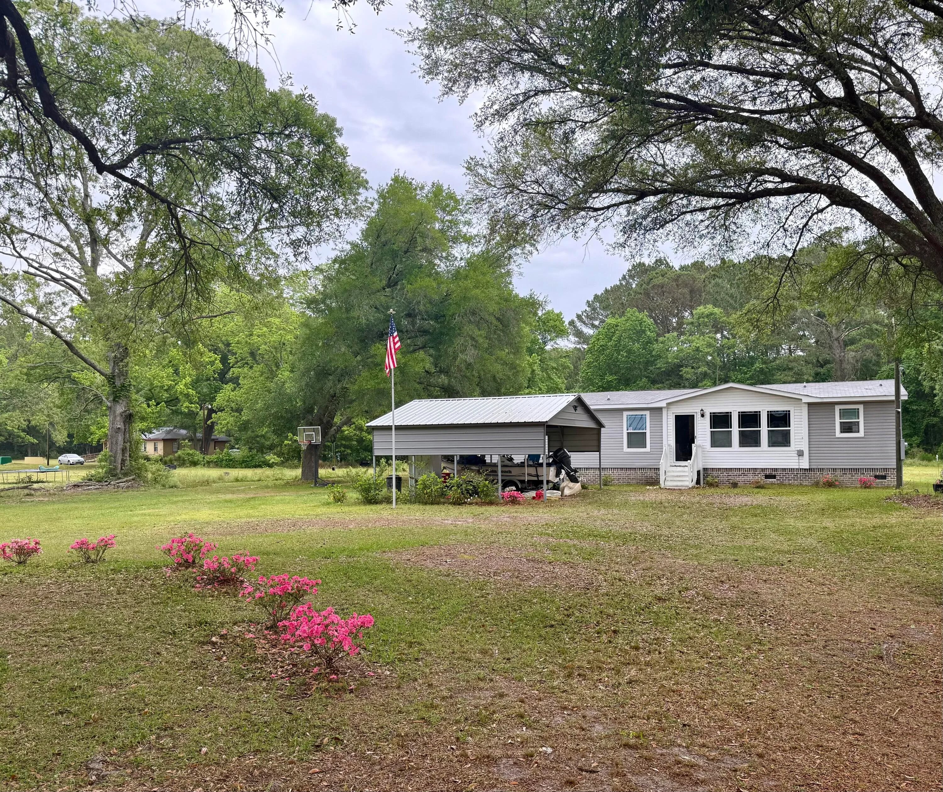 2810 Sc-174, Edisto Island, SC, 29438