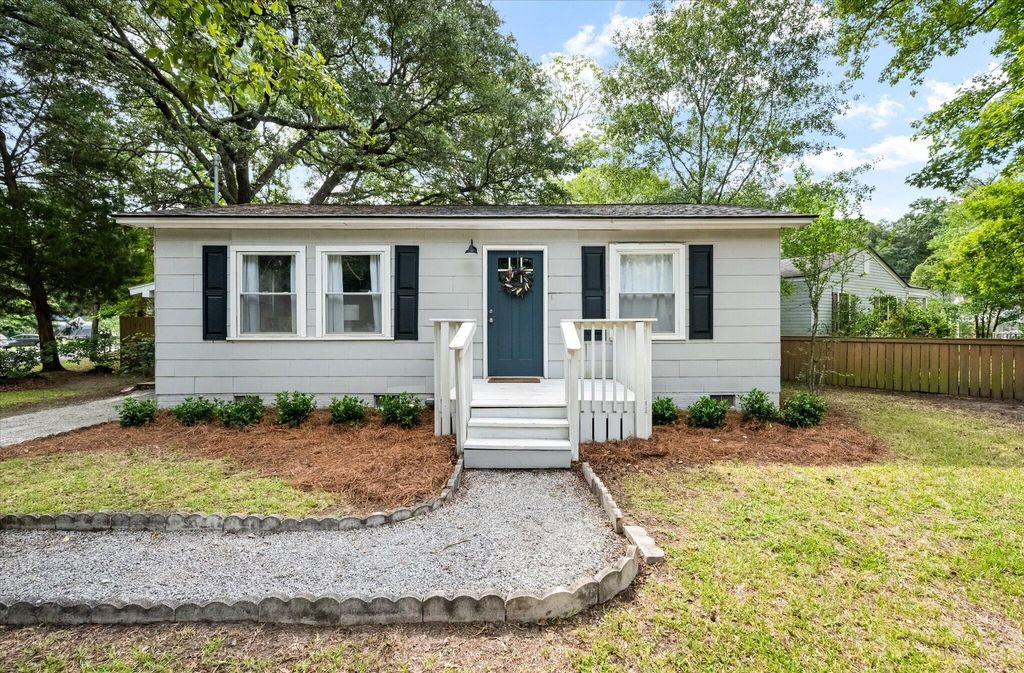 Photo of 5736 Allison Avenue, Hanahan, SC 29410 (MLS # 26016889)