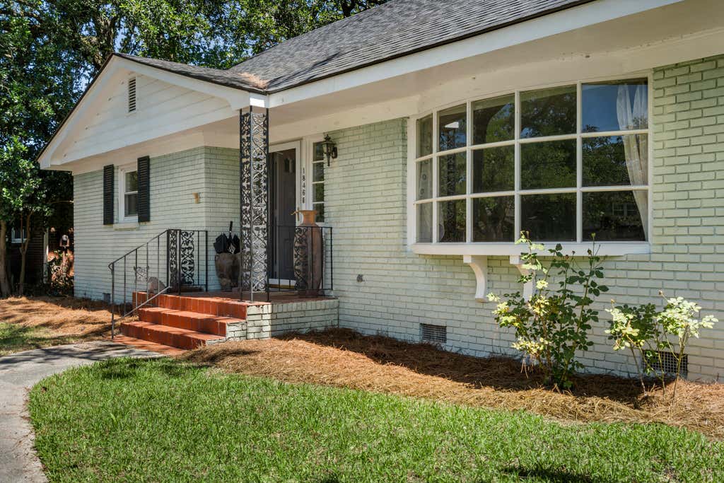 Photo of 1846 Capri Drive, Charleston, SC 29407 (MLS # 26017059)